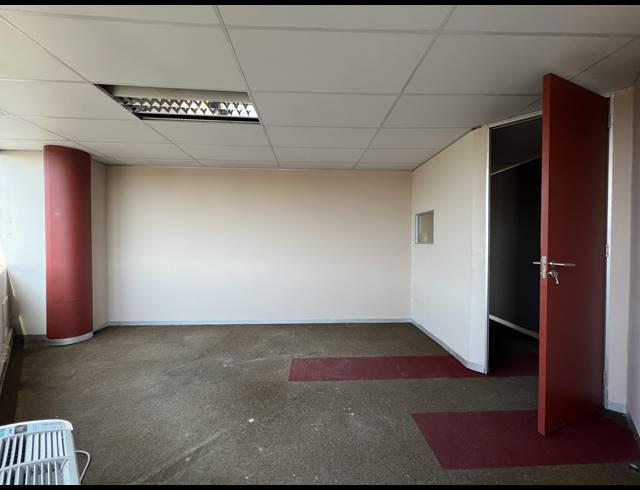 878M² OFFICE TO LET IN CENTURION CENTRAL